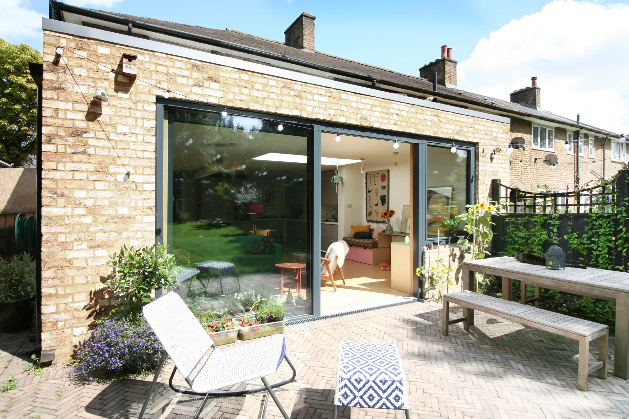 Composite glazing rear extension